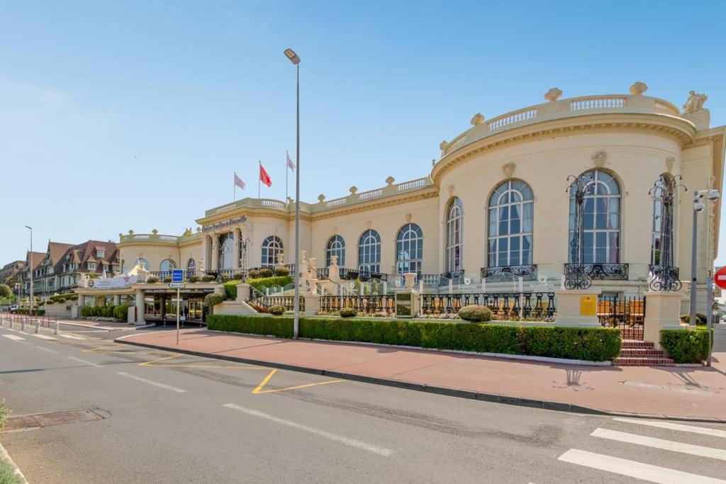 Cosy Deluxe - Deauville Centre ภายนอก รูปภาพ